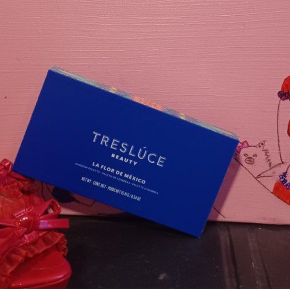 Unopened makeup - Picture 2 of 3